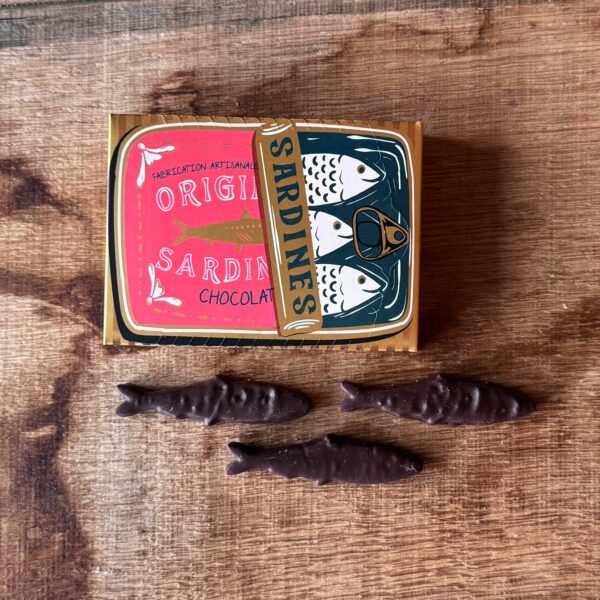 WhatsApp Image 2026-03-26 at 12.15.59 Boîte de Sardines en Chocolat